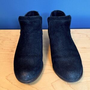 Sorel Women’s Suede Booties size 5.5